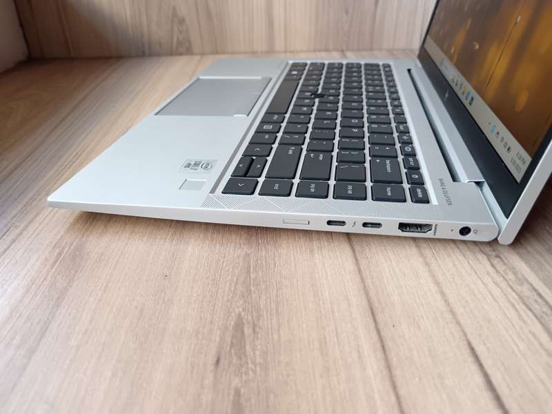 Hp EliteBook 840 G7 Intel Core i7 + Free Laptop Bag