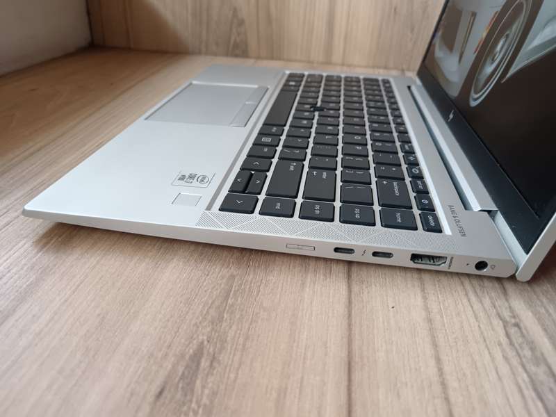 Hp EliteBook 840 G7 Intel Core i7 + Free Laptop Bag