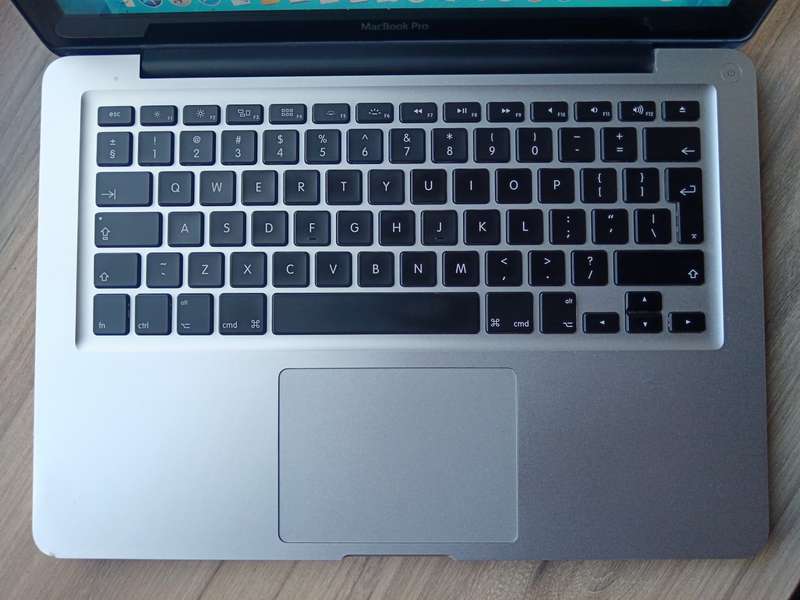 I5 Macbook Pro 13inch Mid 2012