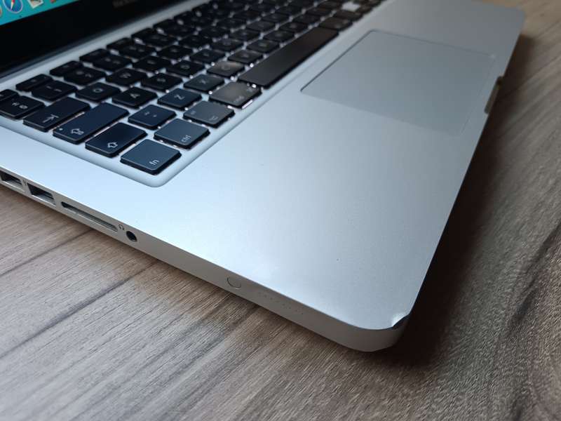 I5 Macbook Pro 13inch Mid 2012