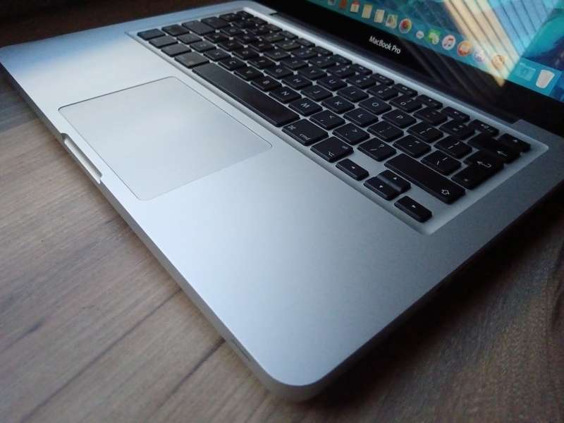 I5 Macbook Pro 13inch Mid 2012