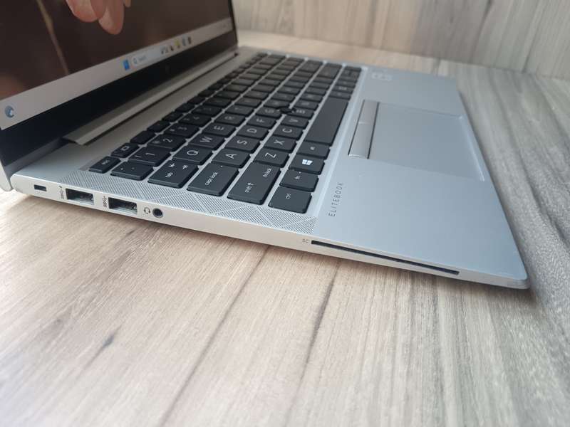 Hp EliteBook 840 G7 Intel Core i7 + Free Laptop Bag