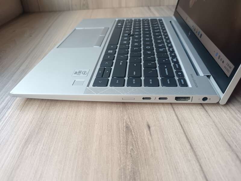 Hp EliteBook 840 G7 Intel Core i7 + Free Laptop Bag