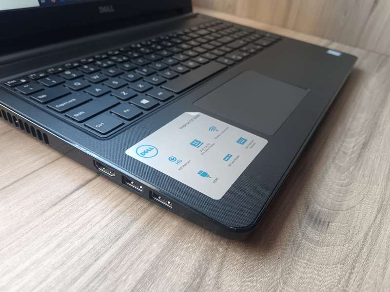 Dell Inspiron 3567 Intel Core i5 + Free Laptop Bag