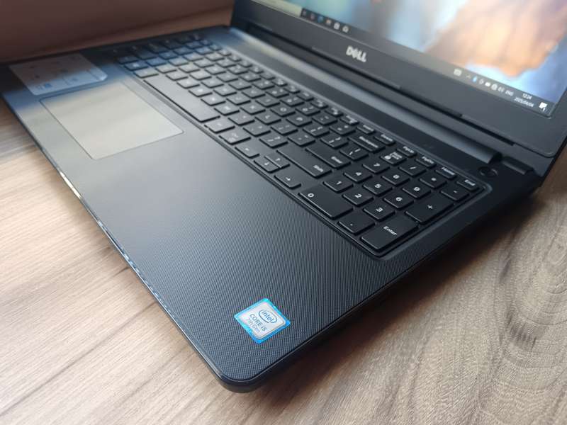 Dell Inspiron 3567 Intel Core i5 + Free Laptop Bag