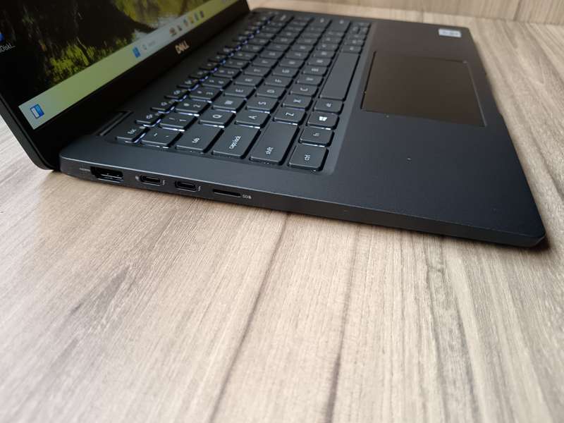 Dell Latitude 7410 i7 10th Gen Touchscreen + Free Laptop Bag