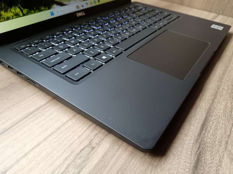 Dell Latitude 7410 i7 10th Gen Touchscreen + Free Laptop Bag