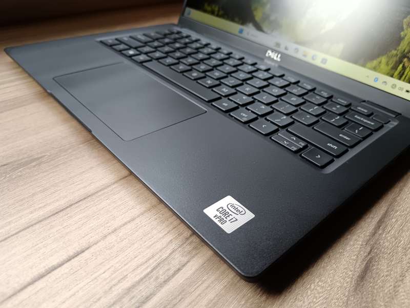 Dell Latitude 7410 i7 10th Gen Touchscreen + Free Laptop Bag