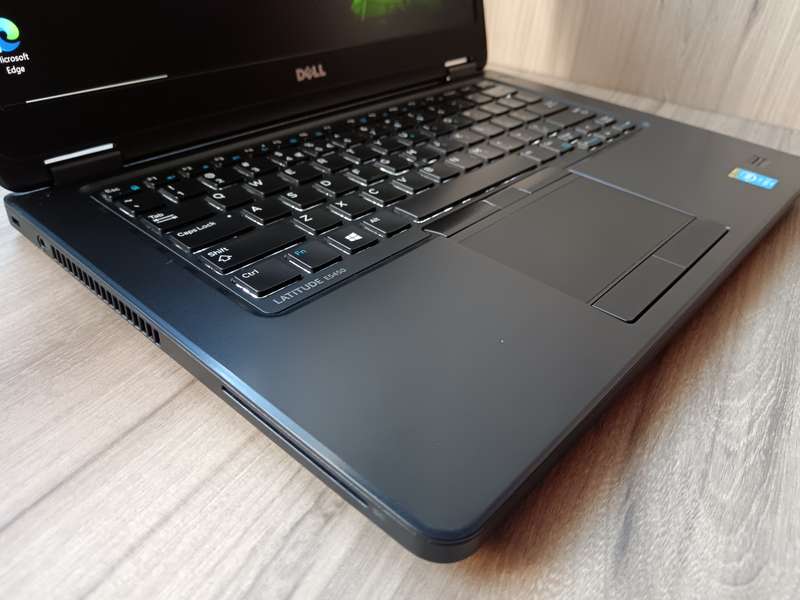 Dell latitude E5450 Intel Core i5 + Free Laptop Bag