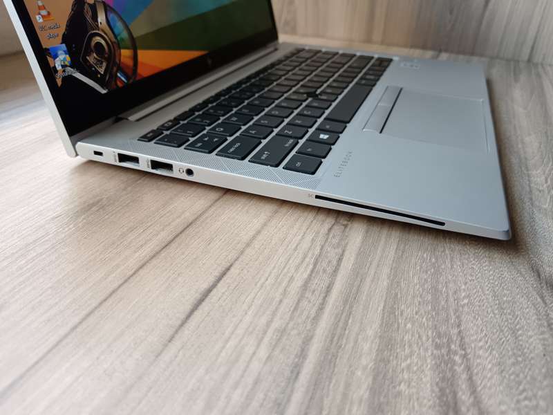 Hp EliteBook 840 G7 Intel Core i7 + Free Laptop Bag