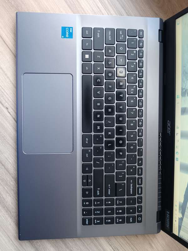 Acer Extensa 215 Intel Core I5 + Free Laptop Bag