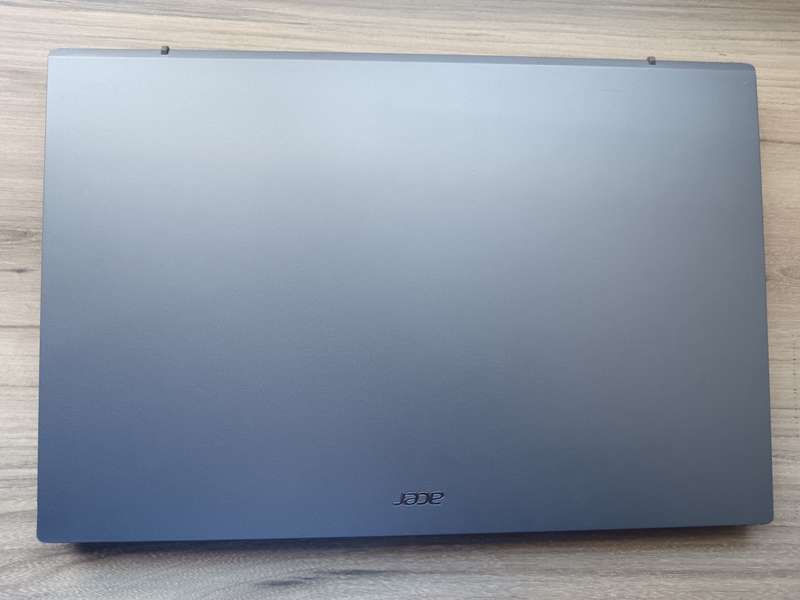 Acer Extensa 215 Intel Core I5 + Free Laptop Bag