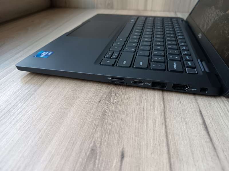 Dell Latitude 7420 i7 11th Gen + Free Laptop Bag