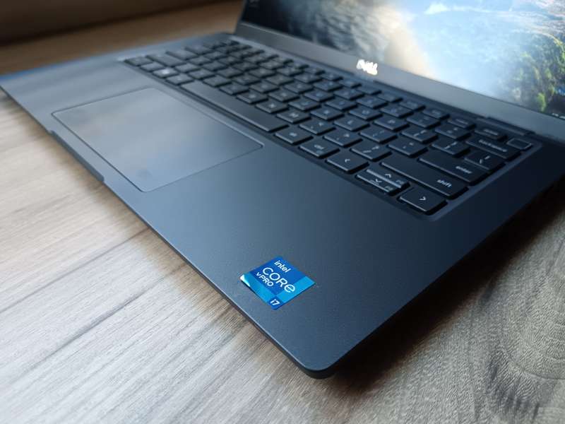 Dell Latitude 7420 i7 11th Gen + Free Laptop Bag