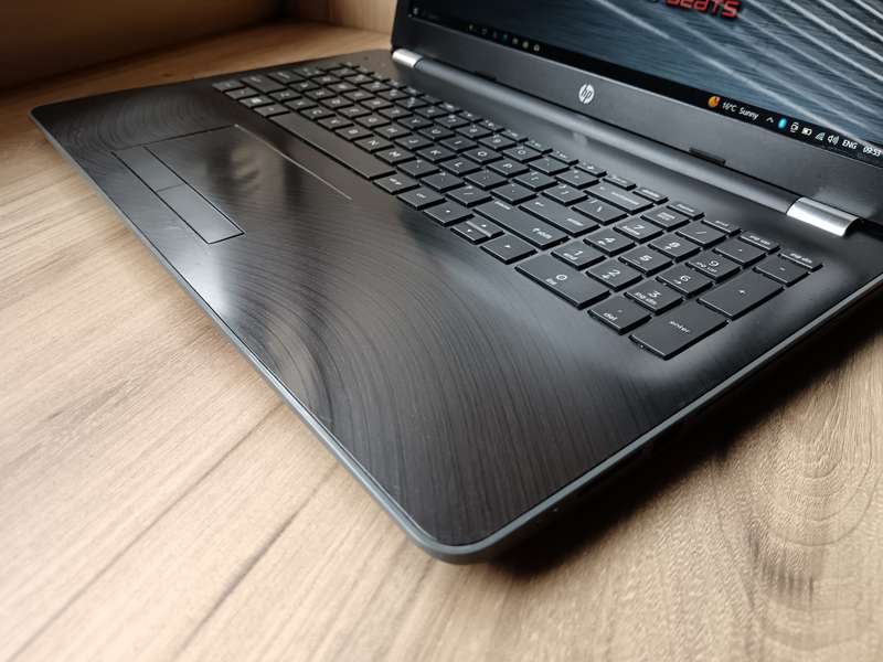 Hp Laptop 15-bs1xx Intel Core I5 + Free Laptop Bag