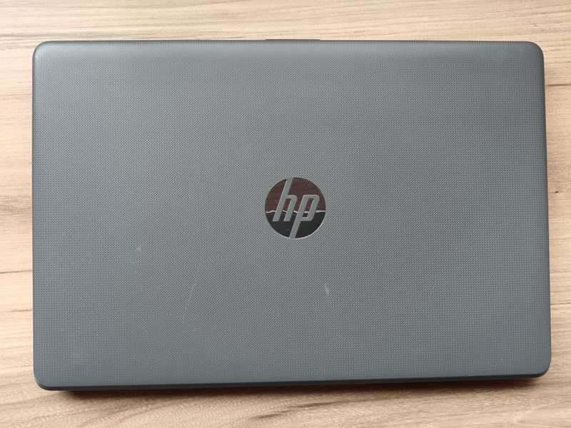 Hp Laptop 15-bs1xx Intel Core I5 + Free Laptop Bag