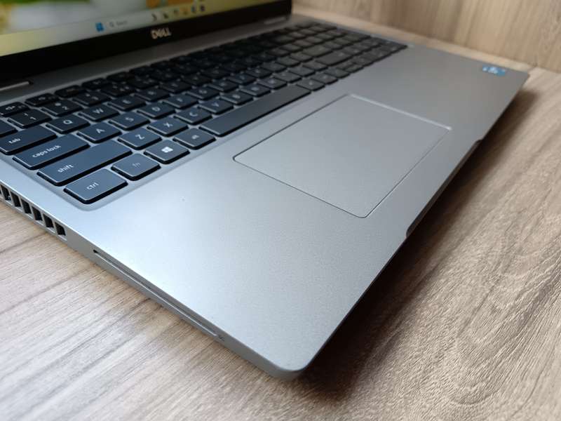 Dell Latitude 5520 Intel Core I5 11th Gen + Free Laptop Bag