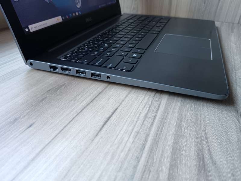 Dell Vostro 5568 Intel Core i5 + Free Laptop Bag