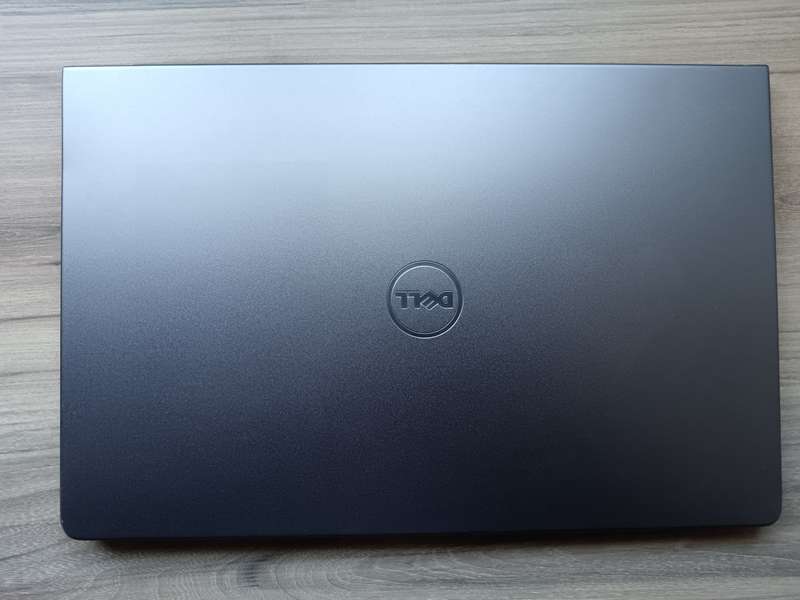 Dell Vostro 5568 Intel Core i5 + Free Laptop Bag