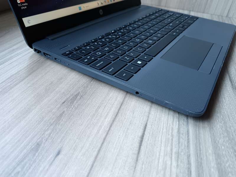 Hp Notebook 255 G8 AMD Ryzen 5 + Free Laptop Bag