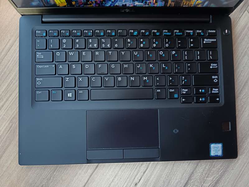 Dell Latitude 7390 Intel Core I7 + Free Laptop Bag