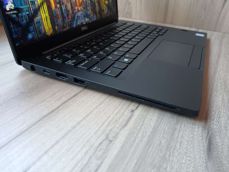 Dell Latitude 7390 Intel Core I7 + Free Laptop Bag