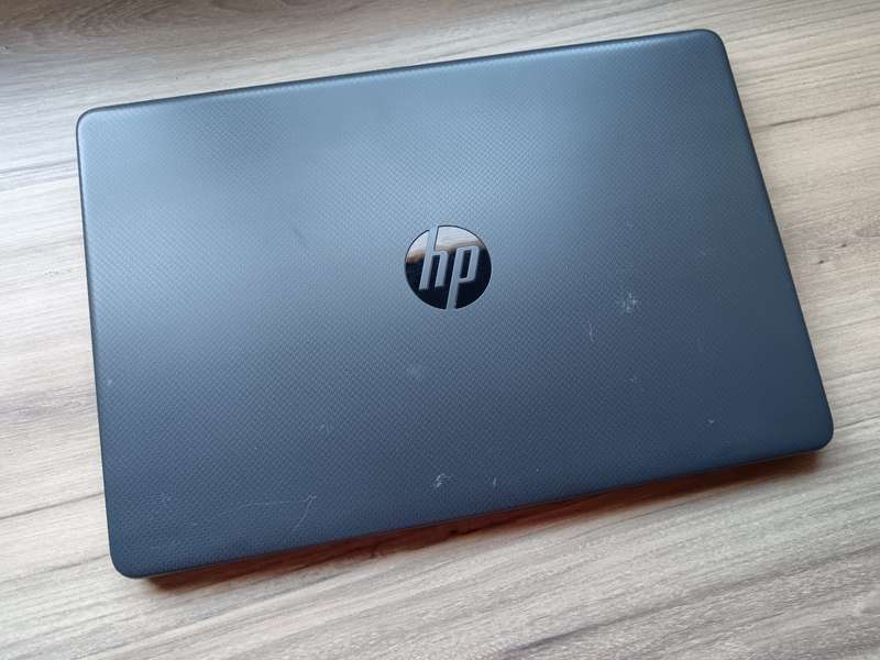 Hp Notebook 255 G8 AMD Ryzen 3 + Free Laptop Bag