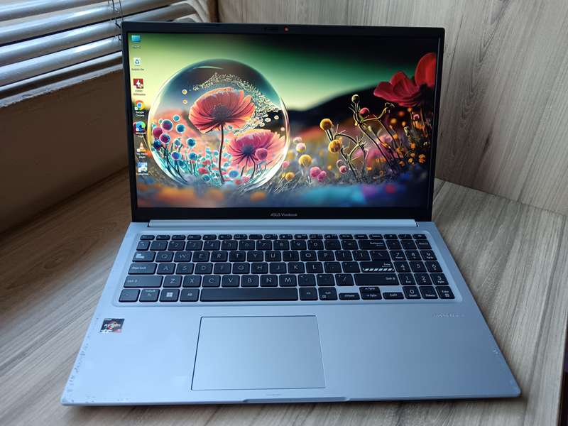 ASUS M1502IA Vivobook 15 AMD Ryzen 5 4600H + Free Laptop Bag