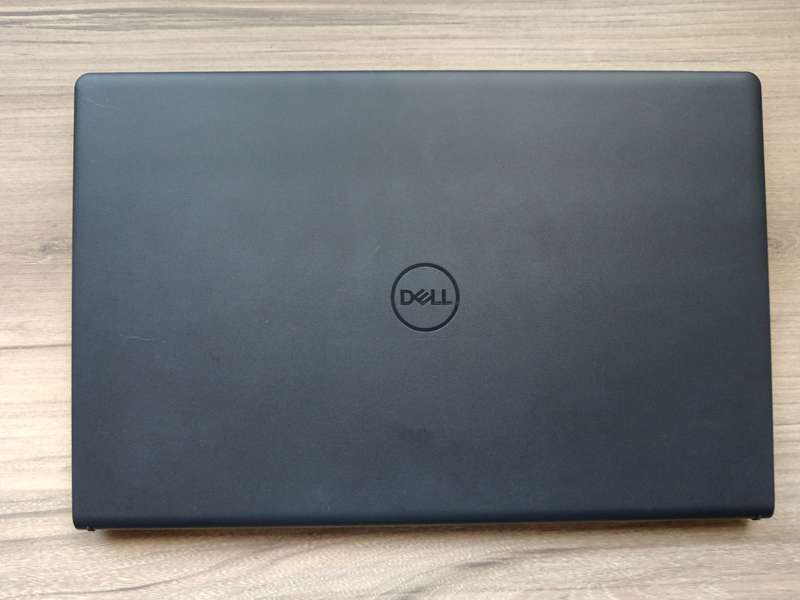 Dell Vostro 3520 Intel Core I5 12th Gen + Free Laptop Bag