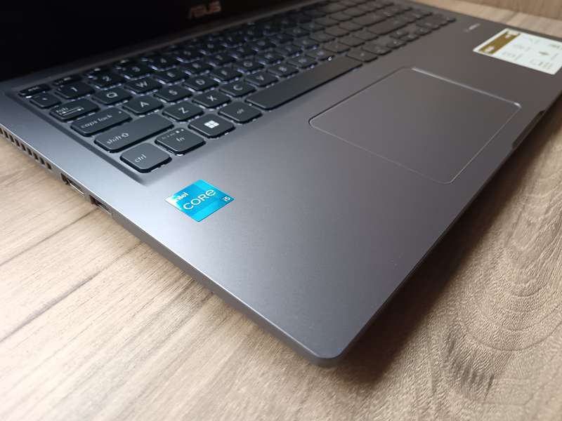 Asus Vivobook X515EA Intel Core I5 11th Gen + Free Laptop Bag