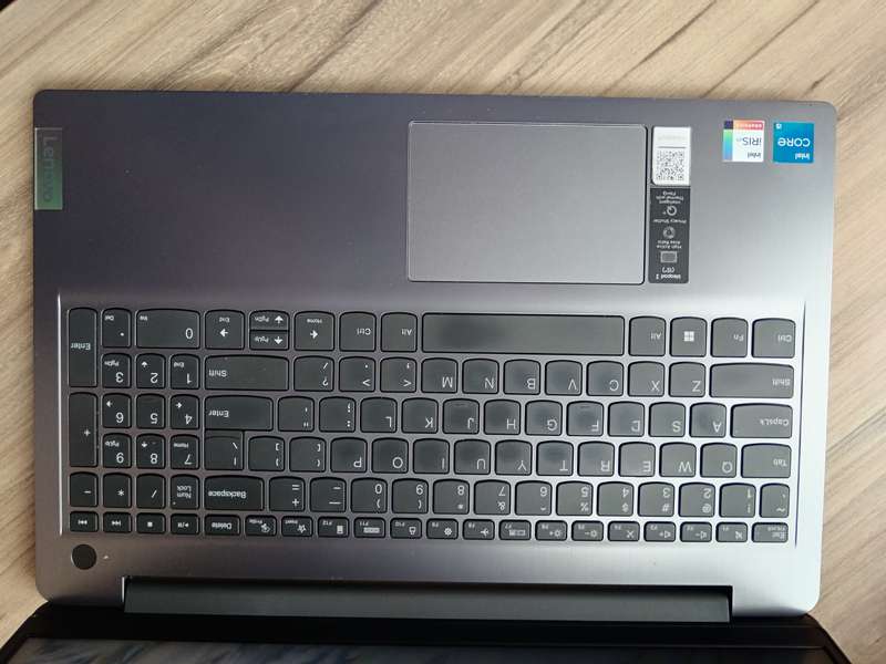 Lenovo IdeaPad 3 Intel Core i5 11th Gen + Free Laptop Bag