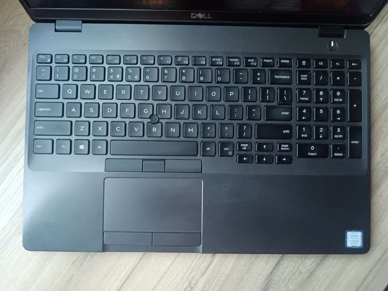 Dell Latitude 5500 Intel Core i5 + Free Laptop bag