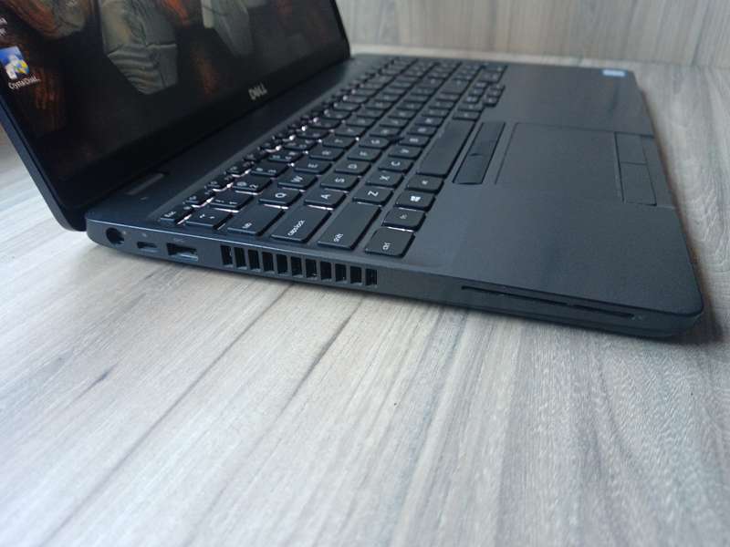 Dell Latitude 5500 Intel Core i5 + Free Laptop bag