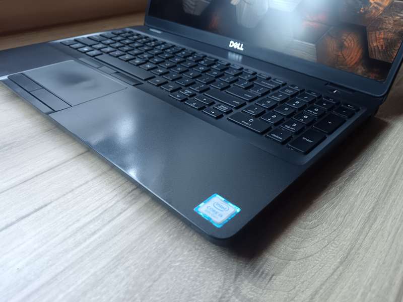 Dell Latitude 5500 Intel Core i5 + Free Laptop bag