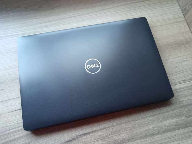 Dell Latitude 5500 Intel Core i5 + Free Laptop bag