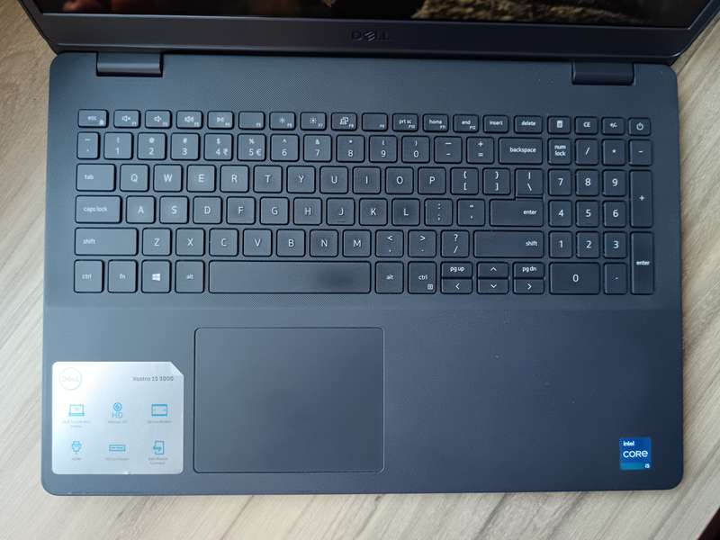 Dell Vostro 3500 11th Gen Intel Core i5 + Free Laptop Bag