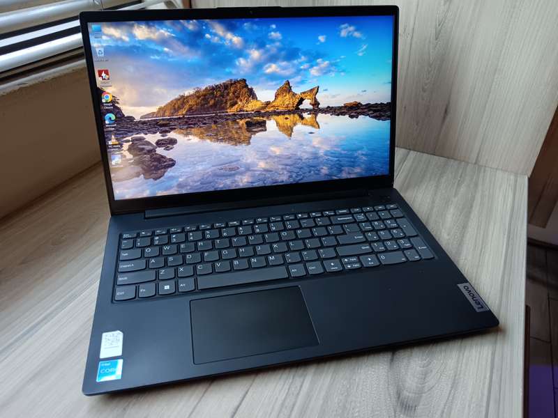 Lenovo V15 G3 Intel Core i5 12th Gen + Free Laptop Bag
