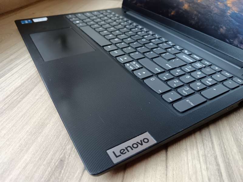 Lenovo V15 G3 Intel Core i5 12th Gen + Free Laptop Bag