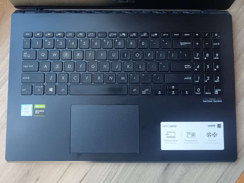 ASUS VivoBook 15 X571GT Intel Core i5 + Free Laptop Bag