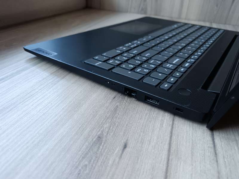 Lenovo V15 Intel Core i5 11th Gen