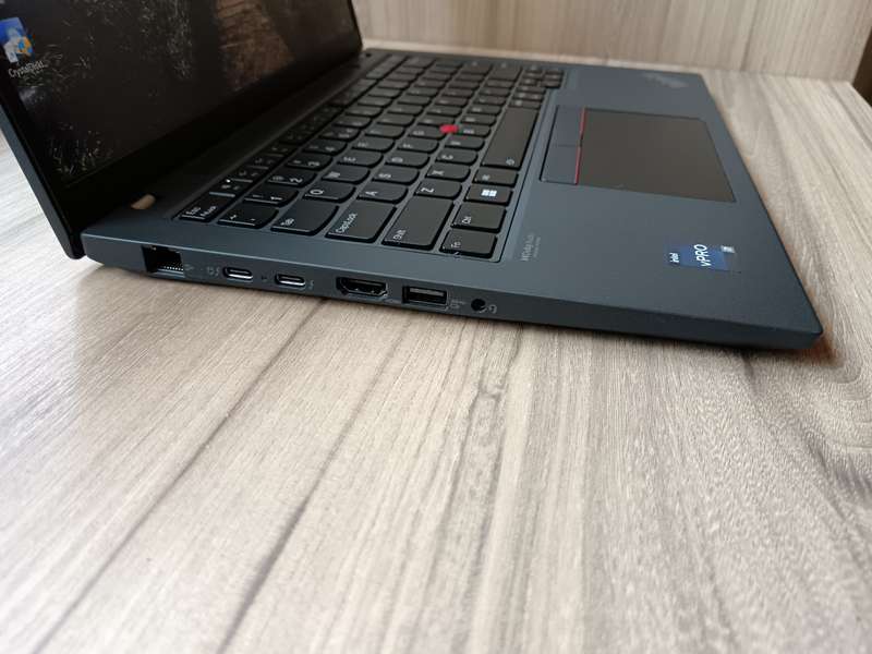 Lenovo Thinkpad T14 Gen 3 Touchscreen I7 12th Gen + Free Laptop Bag