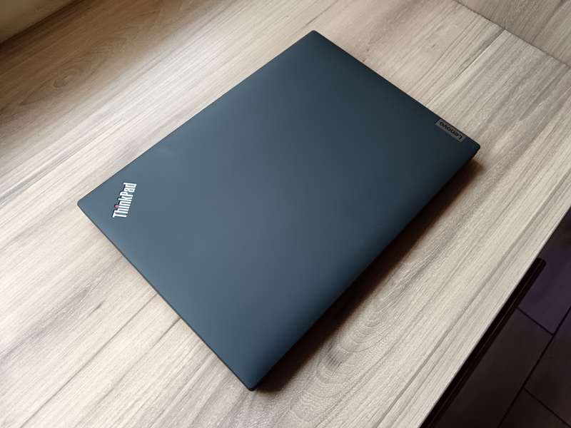 Lenovo Thinkpad T14 Gen 3 Touchscreen I7 12th Gen + Free Laptop Bag