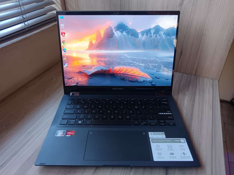 ASUS Vivobook S 14 Flip AMD Ryzen 5 + Free Laptop Bag