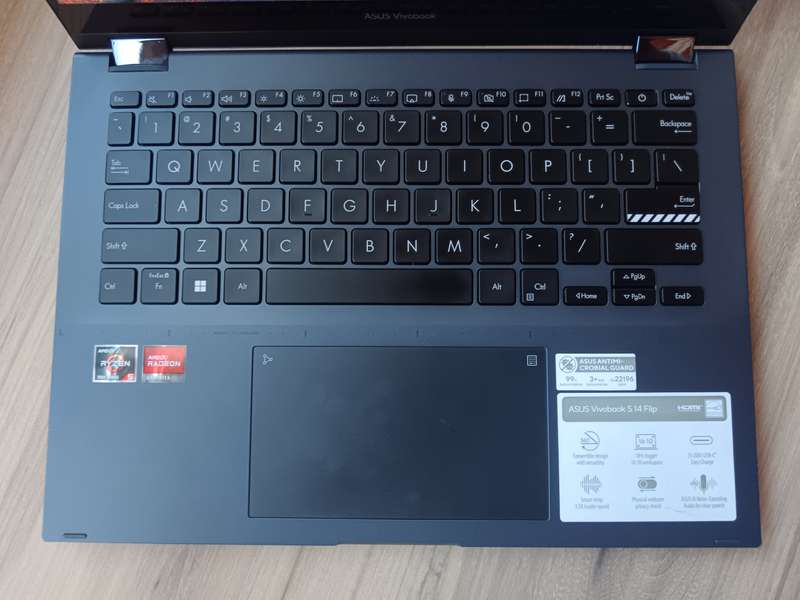 ASUS Vivobook S 14 Flip AMD Ryzen 5 + Free Laptop Bag