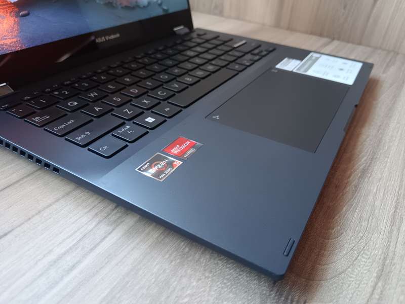ASUS Vivobook S 14 Flip AMD Ryzen 5 + Free Laptop Bag