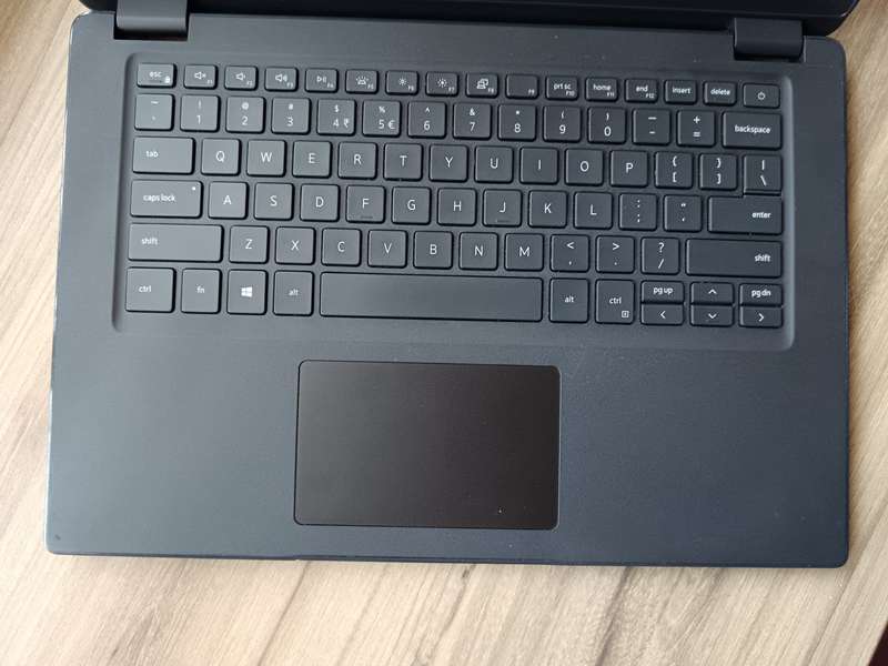 Dell Latitude 3410 Intel Core i5 10th Gen + Free Laptop Bag