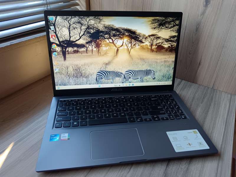 Asus Vivobook X515EA Intel Core I5 11th Gen + Free Laptop Bag