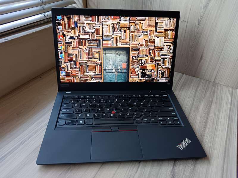 Lenovo ThinkPad T495 AMD Ryzen 5 PRO + Free Laptop Bag