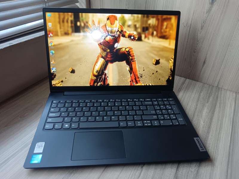 Lenovo V15 G3 Intel Core i5 12th Gen + Free Laptop Bag