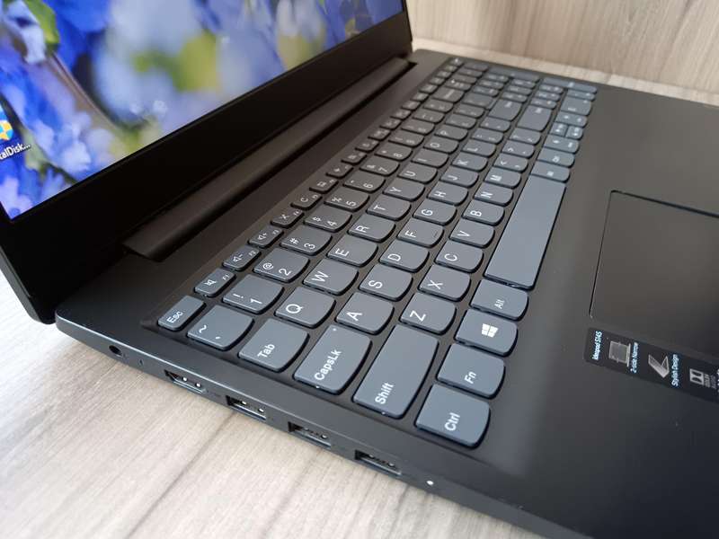 Lenovo IdeaPad S145 Intel Core i3 10th Gen + Free Laptop Bag